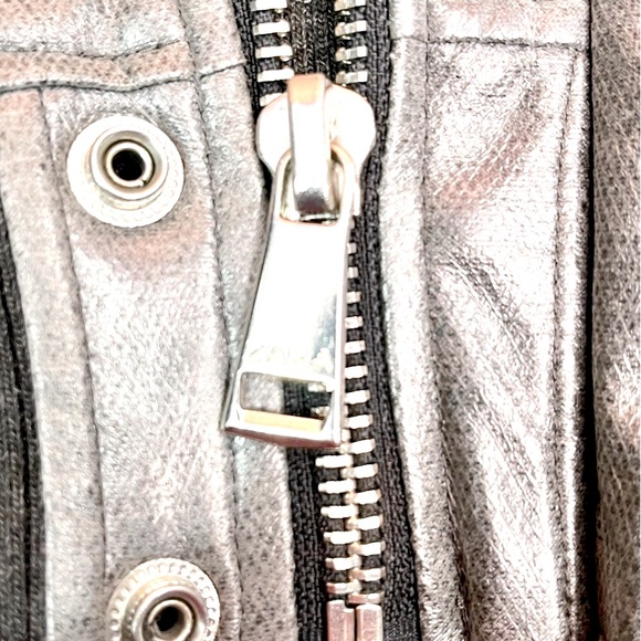 Unique Men’s Zara Man Gray Metallic Bomber Style Jacket With Zip Off Sleeves. - Picture 9 of 9